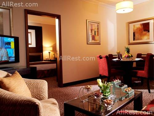 Al Murooj Rotana Suites 8